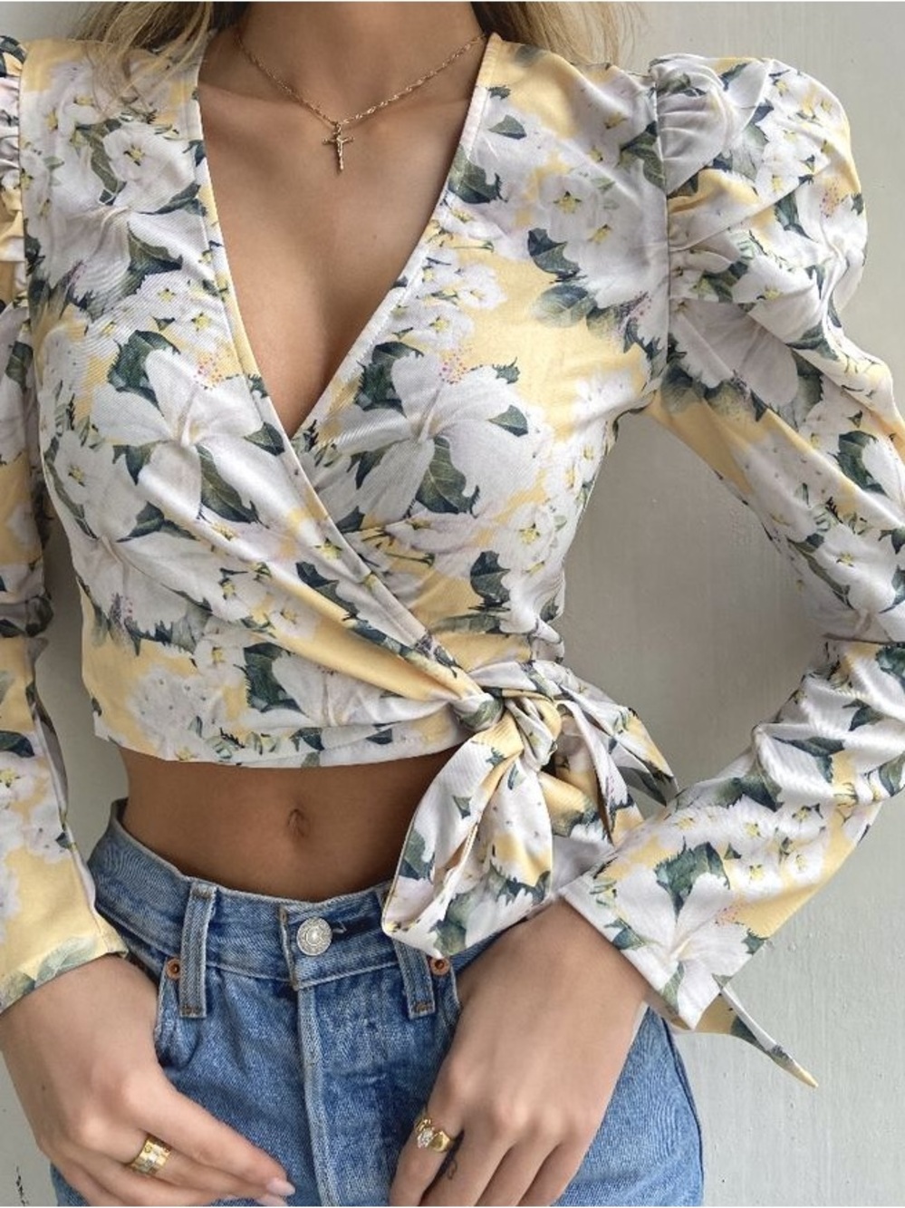 White Fox Sense of Self Cropped Floral Puff Sleeve Tie Front Cottage Core Top XS